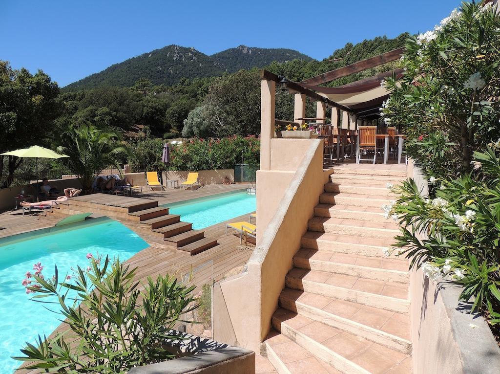 Bungalows Du Maquis Порто-Веккьо Экстерьер фото